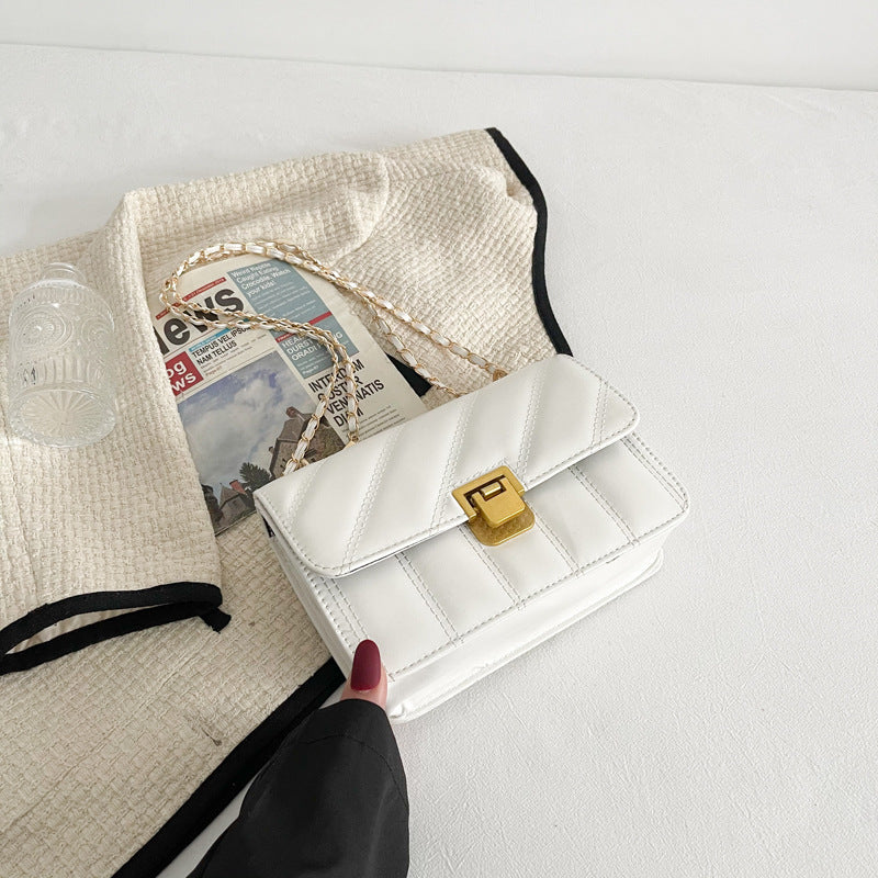 The Chain Shoulder Bag